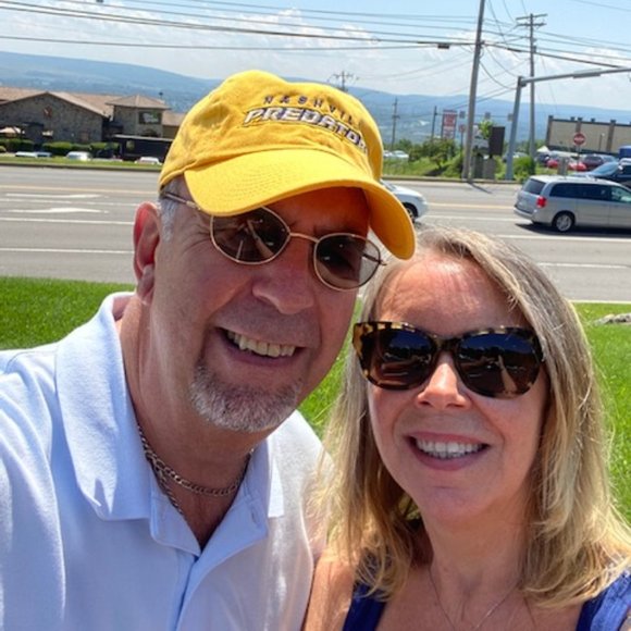 Meet your Posher, Lauralee & Richie too! - Picture 5 of 9